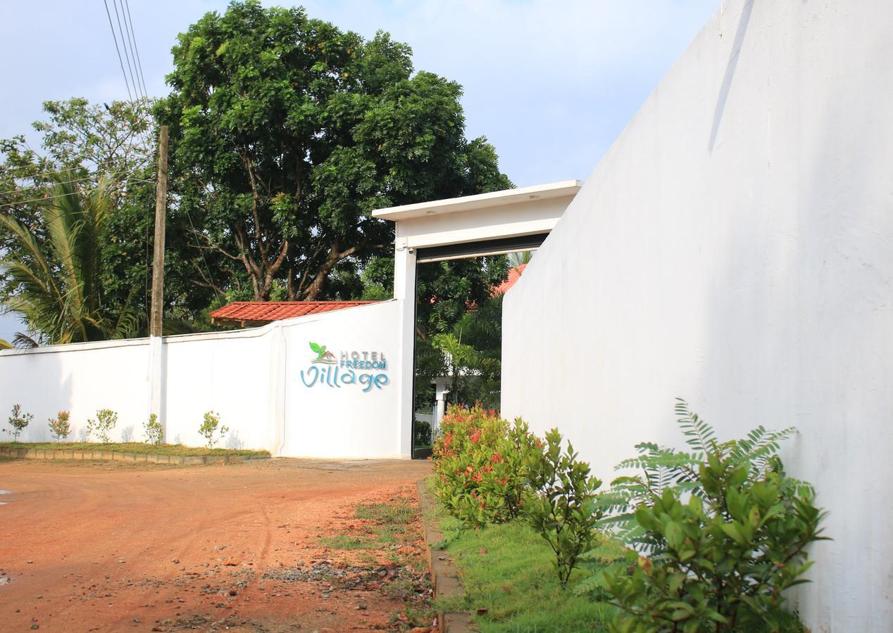 Freedom Village Dambulla Exterior photo